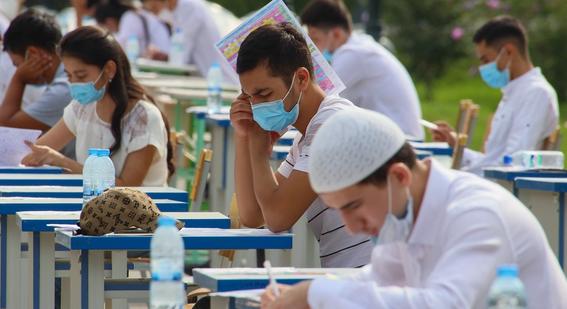 Uzbekistan pupils taking exam